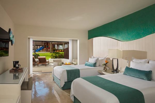 Now Emerald Cancún