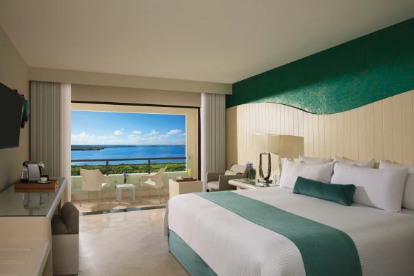 Now Emerald Cancún